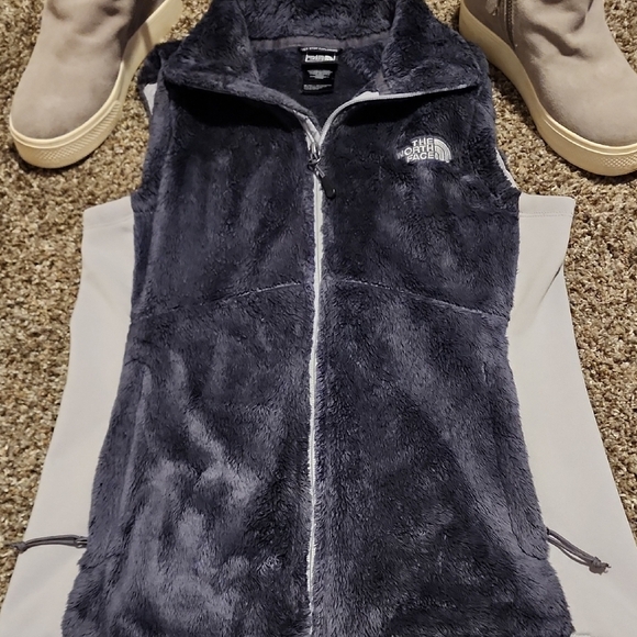 The North Face Charcoal Fleece Vest - Picture 1 of 5